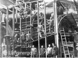 Rīgas pilsētas elektrocentrāles tvaika katla montāža 20. gs. sākumā<br><i>Foto no AS „Latvenergo” Enerģētikas muzeja krājuma</i>
