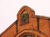 Элемент здания Агенскалнского рынка - герб Риги