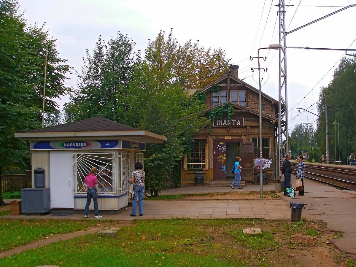 Imantas vecas dzelzceļa stacijas ēka, 13.09.2010<br>Avots: wikimedia.org, ScAvenger (Jānis Vilniņš)